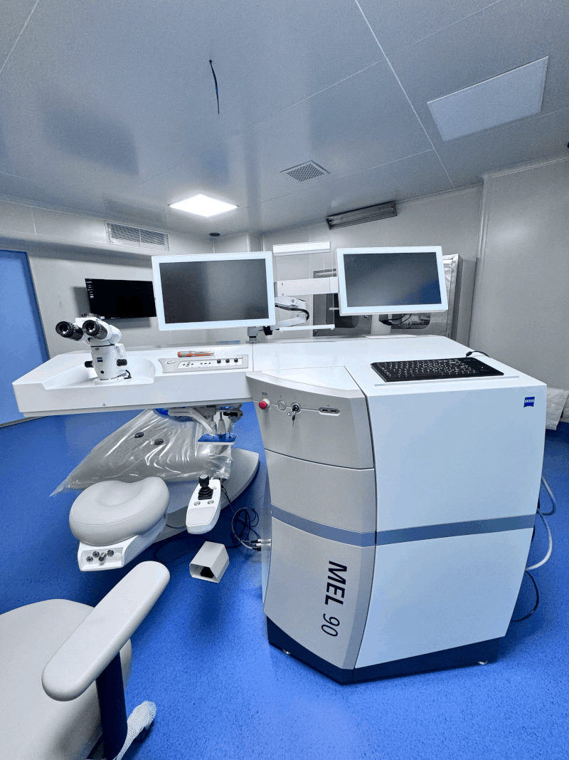LASIK और सरफेस-एब्लेशन दृष्टि सुधार के लिए उपयोग होने वाला ZEISS MEL 90 एक्साइमर लेज़र सिस्टम